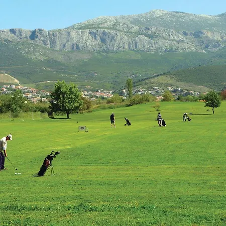 Stunning In Podstrana